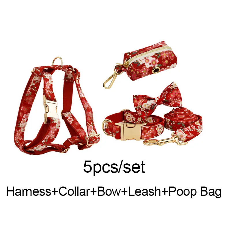 ¡Viste a tu mejor amigo con estilo único! Collar Personalizado de Algodón Suave para Mascotas en Rojo - Un Toque Floral Exclusivo. - Mascotalux