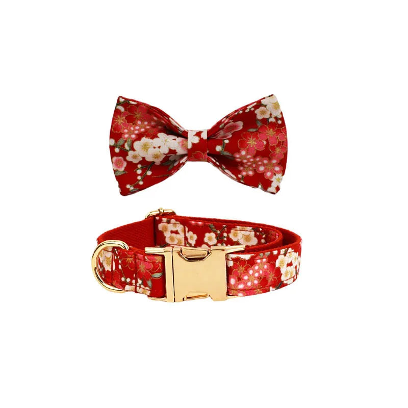 ¡Viste a tu mejor amigo con estilo único! Collar Personalizado de Algodón Suave para Mascotas en Rojo - Un Toque Floral Exclusivo. - Mascotalux