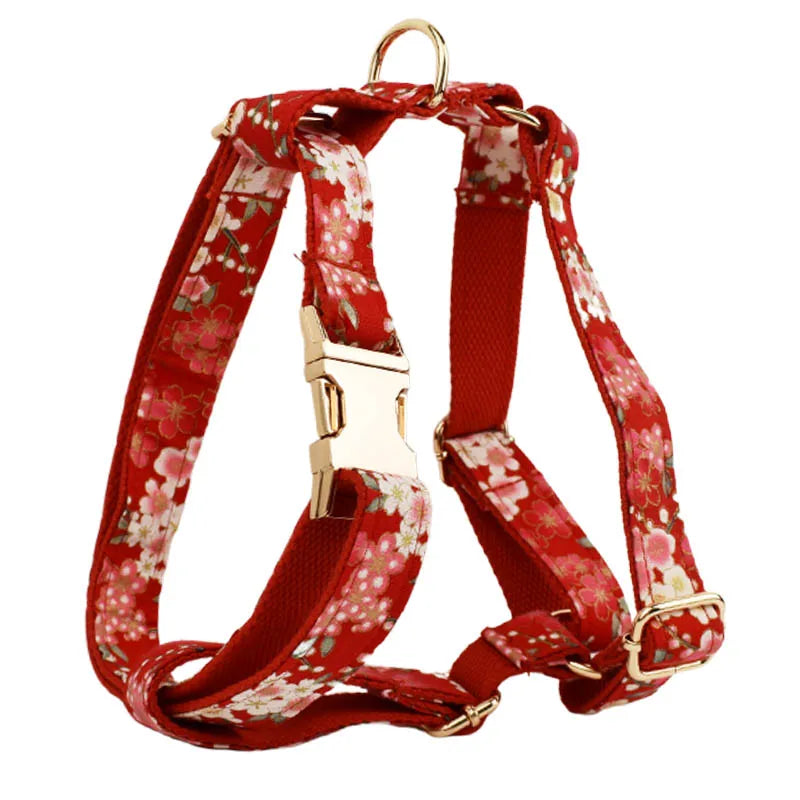 ¡Viste a tu mejor amigo con estilo único! Collar Personalizado de Algodón Suave para Mascotas en Rojo - Un Toque Floral Exclusivo. - Mascotalux