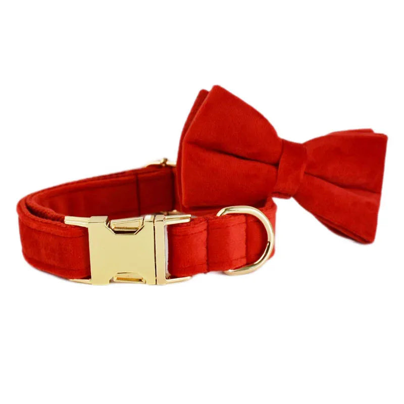 Conjunto de Elegancia Canina: Collar y Correa de Terciopelo Rojo con Grabado Personalizado para Perros de Todos los Tamaños - Mascotalux